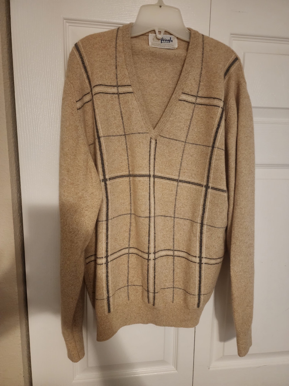 Pringle 100% Cashmere V-Neck Windowpane Sweater in Beige